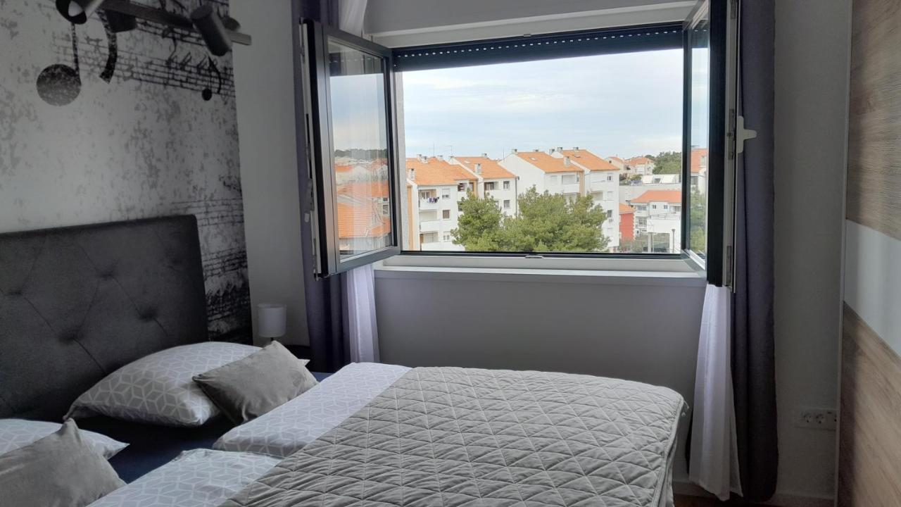 Piano Penthouse Apartment Zara Esterno foto